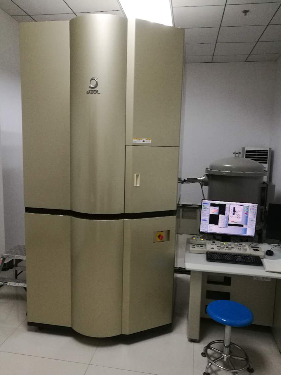 （材料学院）场发射超高分辨透射电子显微镜